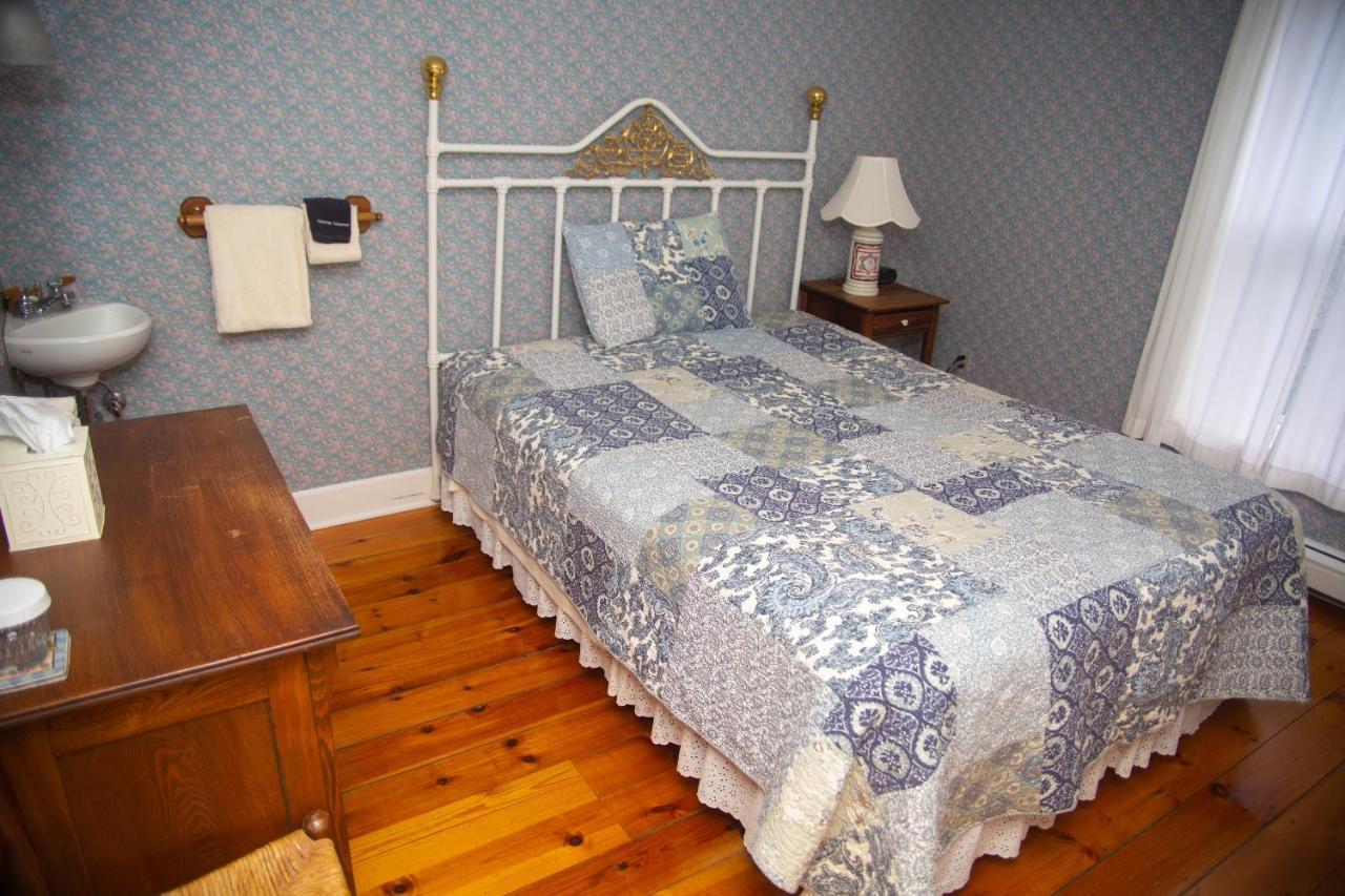 Sylvan Inn Bed & Breakfast Glen Arbor Exterior photo