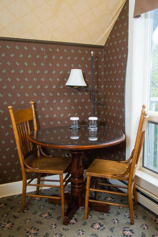 Sylvan Inn Bed & Breakfast Glen Arbor Exterior photo