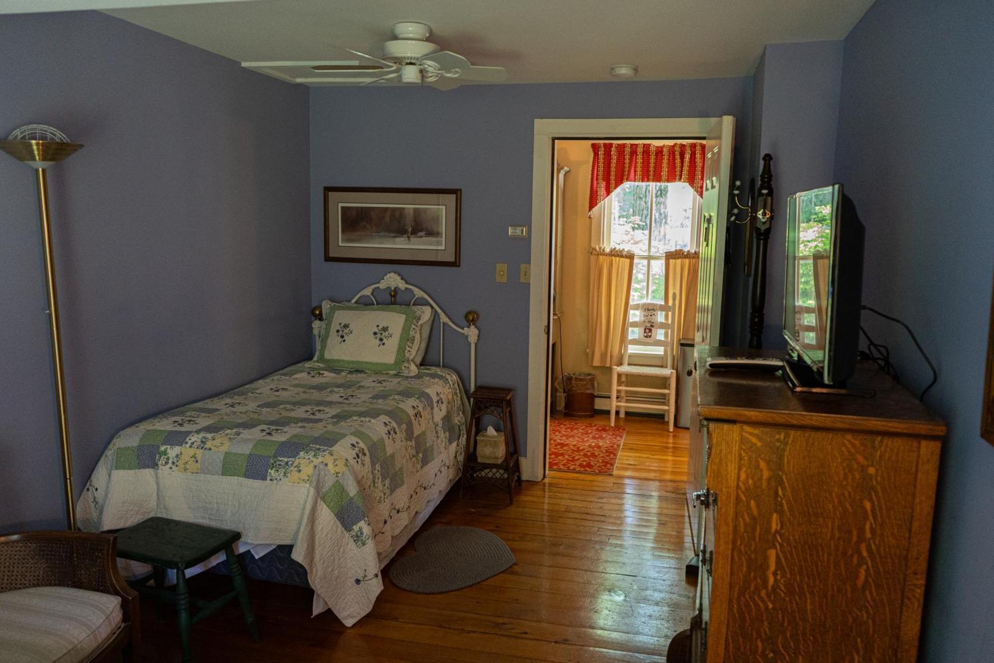 Sylvan Inn Bed & Breakfast Glen Arbor Exterior photo