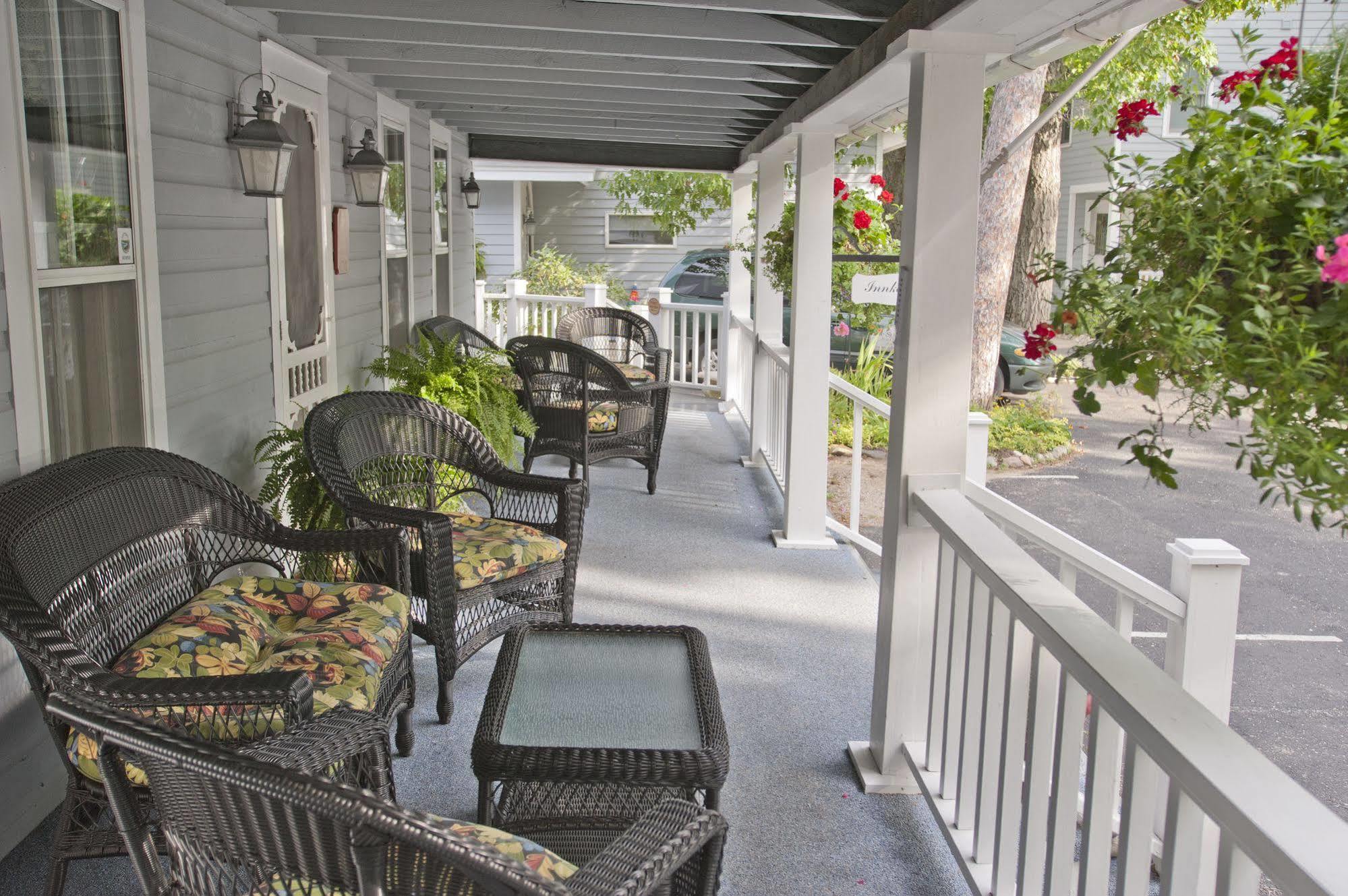 Sylvan Inn Bed & Breakfast Glen Arbor Exterior photo
